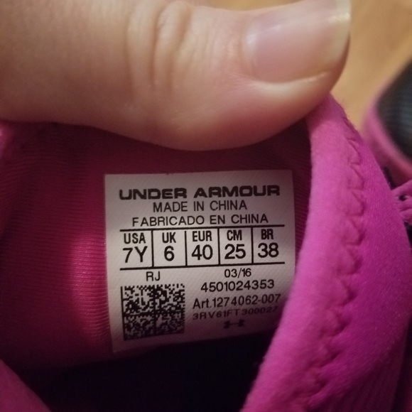 Under armour high tops - Picture 3 of 4